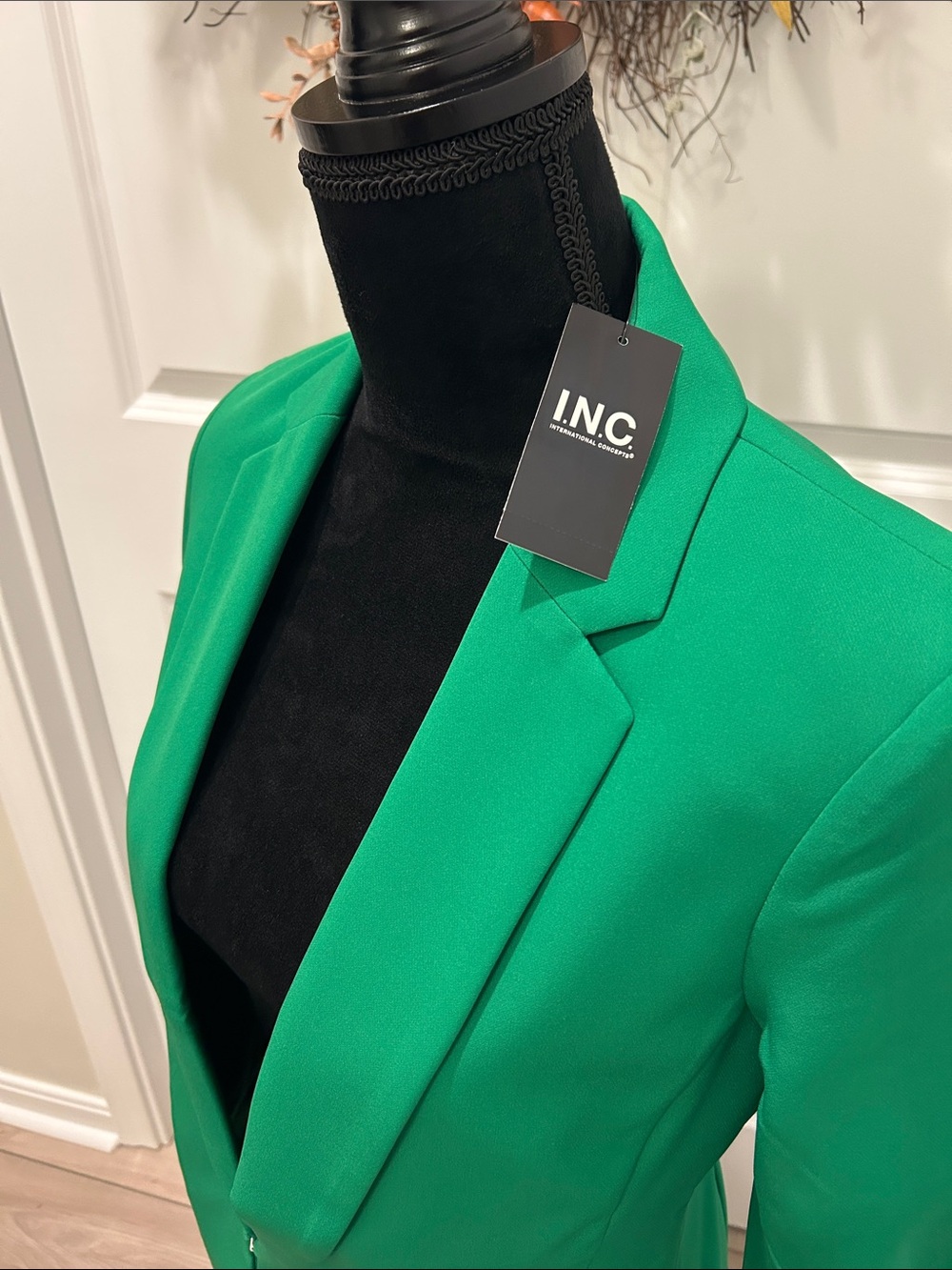 INC International Concepts Women's Vivid Green Longline Blazer. Size XS